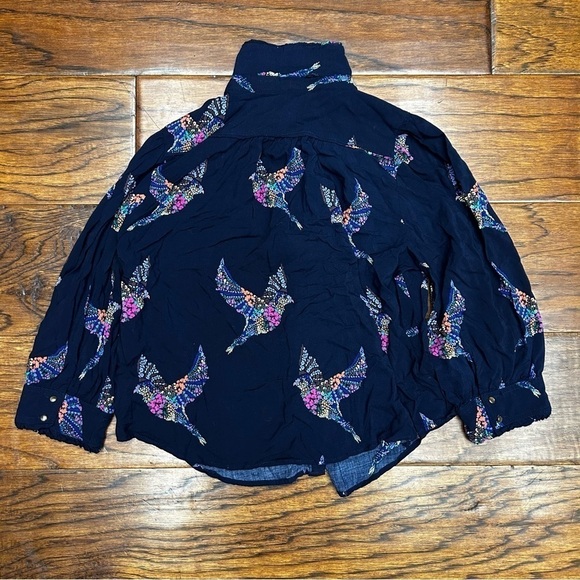 Anthropologie Maeve Aldin bird button down shirt - Picture 5 of 9